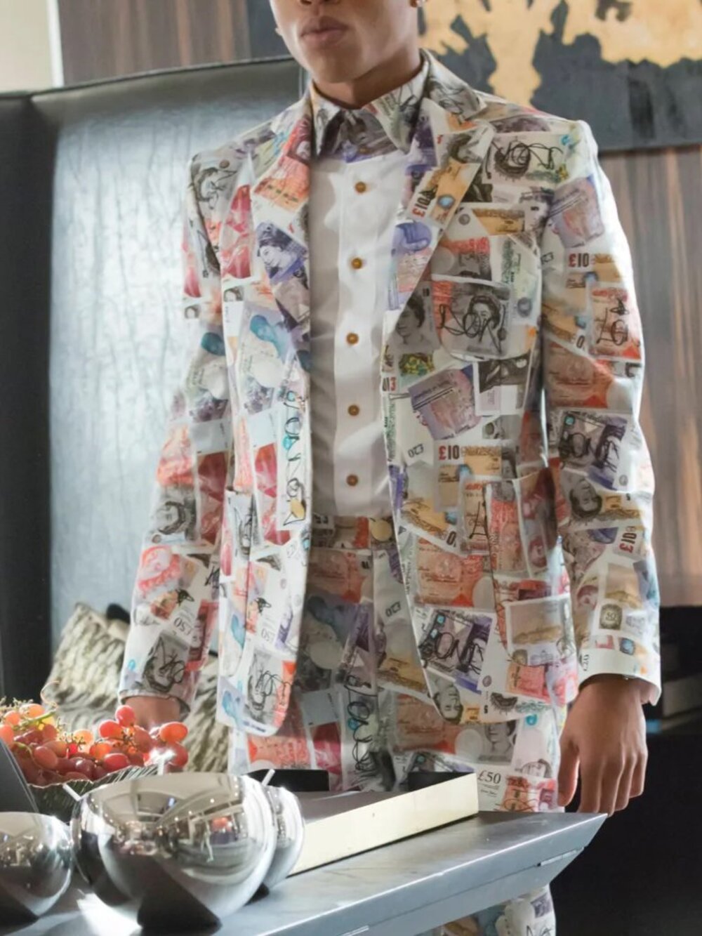 Vivienne Westwood silk tie featuring the iconic "Money" or "Currency" print. - Picture 8 of 8